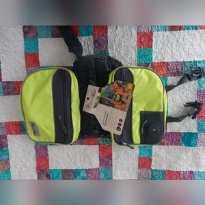 Dog backpack with 2 pockets